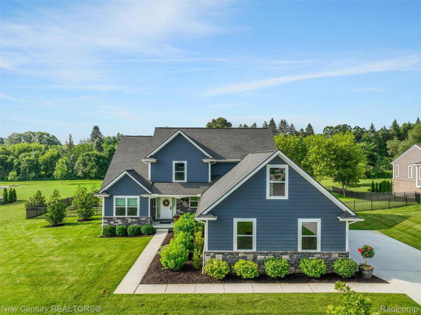 671 Braxwood Place, Milford Township, MI 48381
