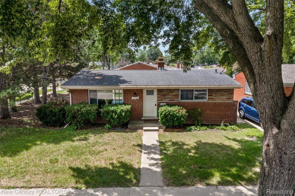 1720 Westbrook Drive, Madison Heights, MI 48071