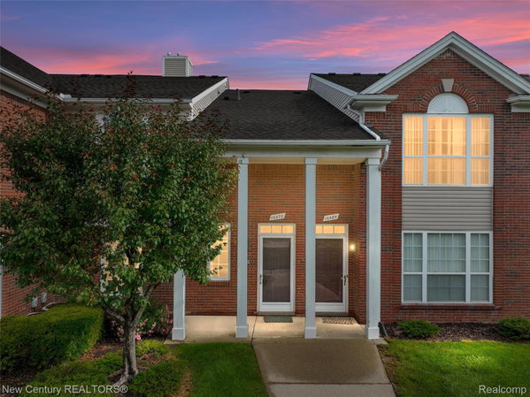 16476 Radison Drive, Macomb Township, MI 48044